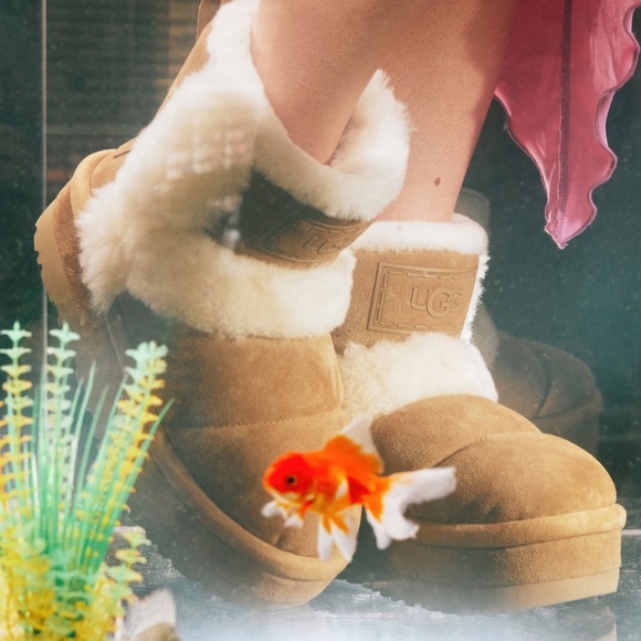 UGG Classic Chillapeak Boot sz 10 - Picture 5 of 5